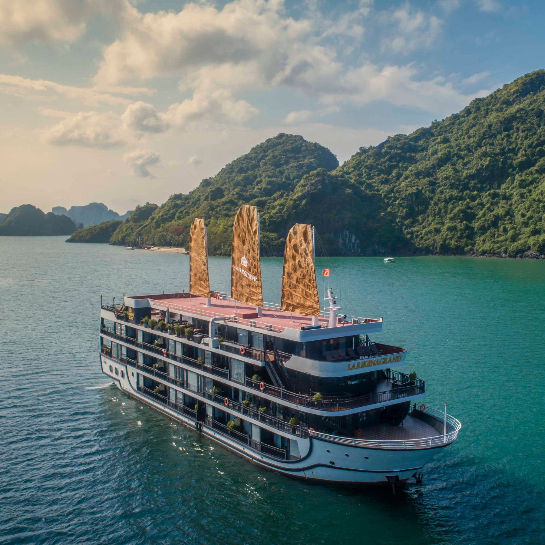 La Regina Grand Cruise