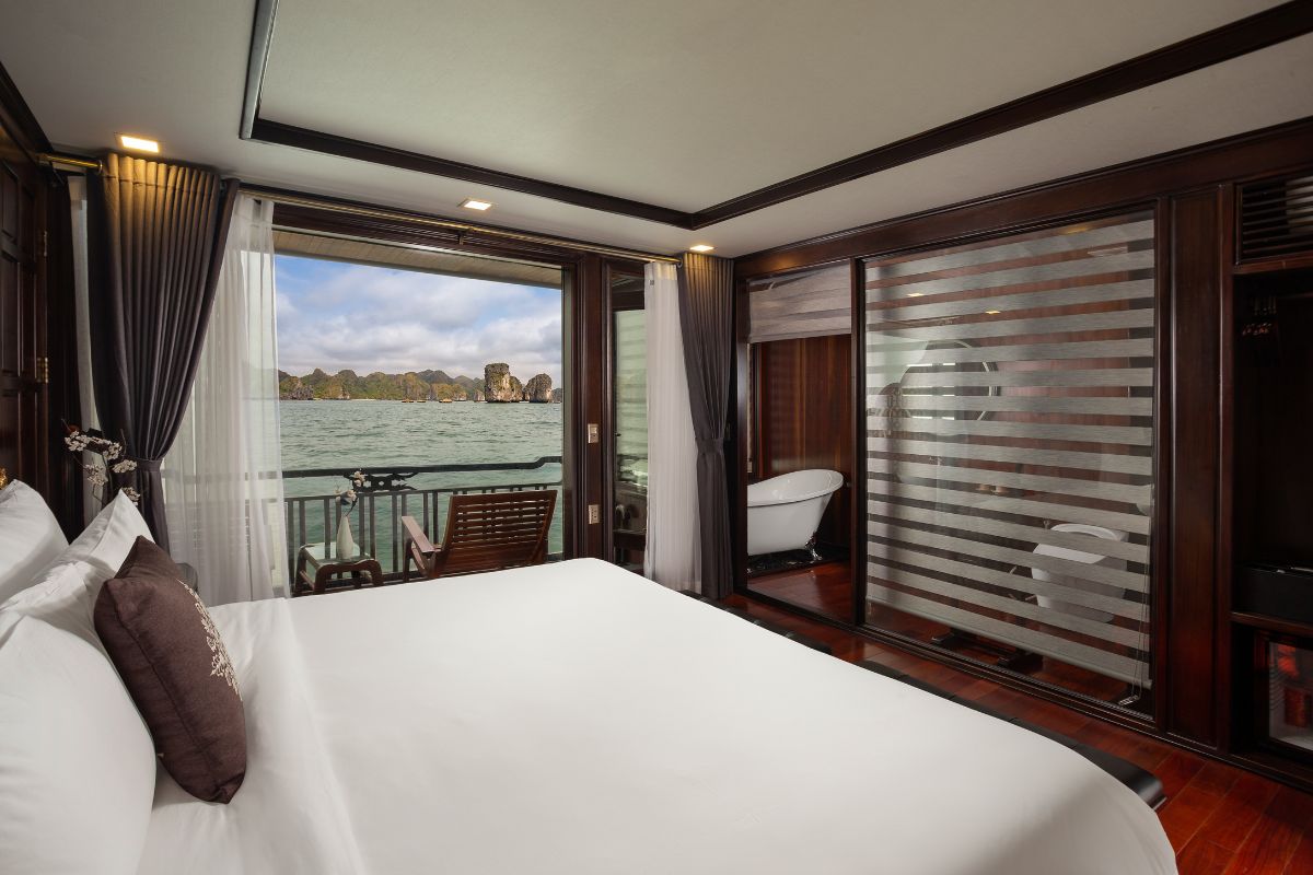 Ha Long La Regina Legend Cruise
