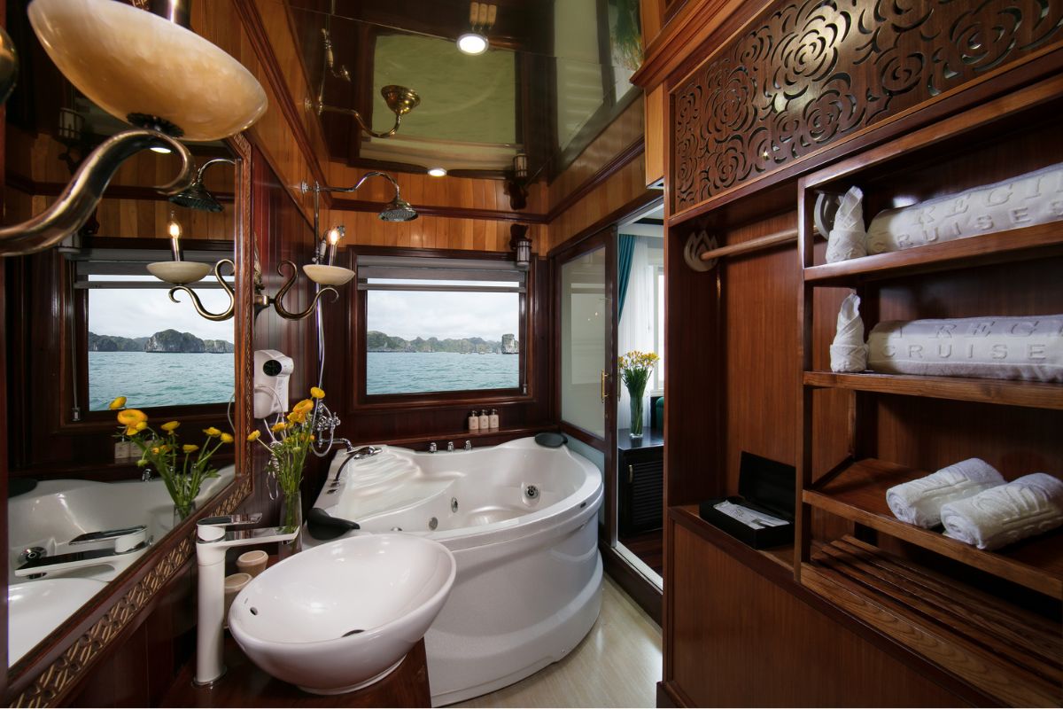Ha Long La Regina Royal Cruise