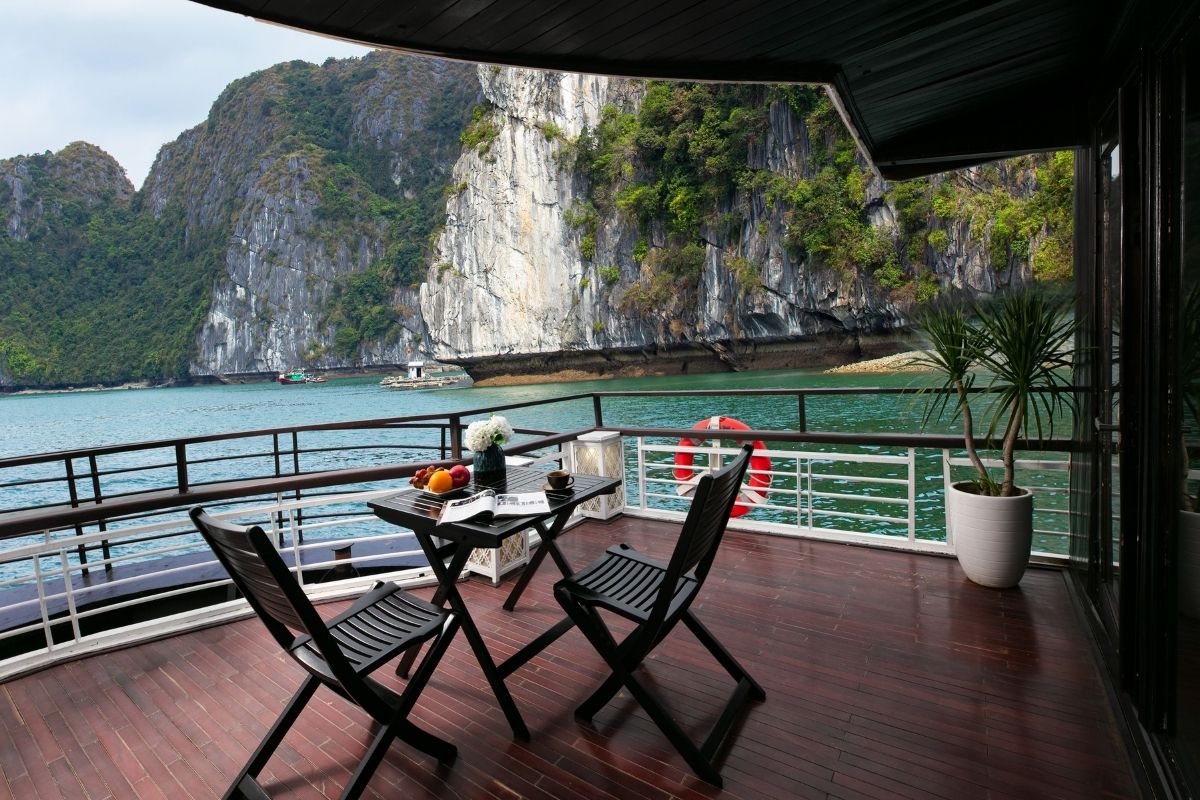 ha long la regina cruises