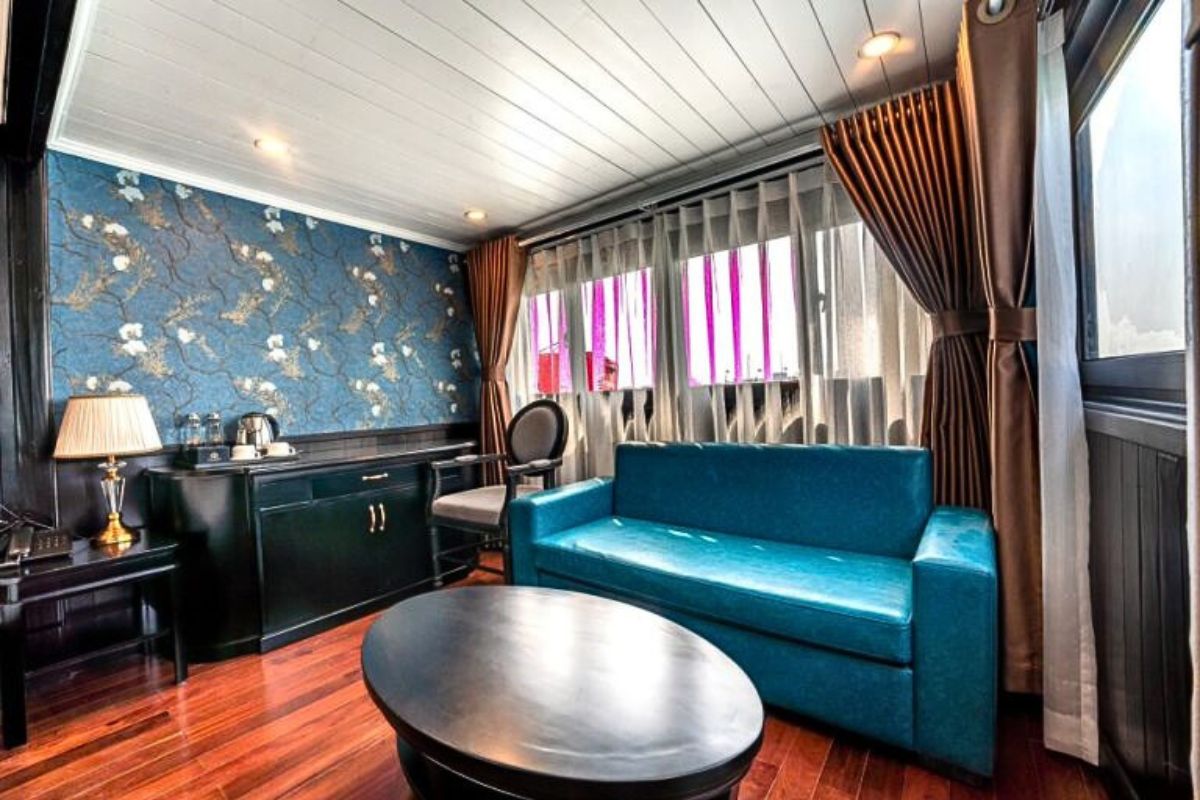 ha long la regina cruises